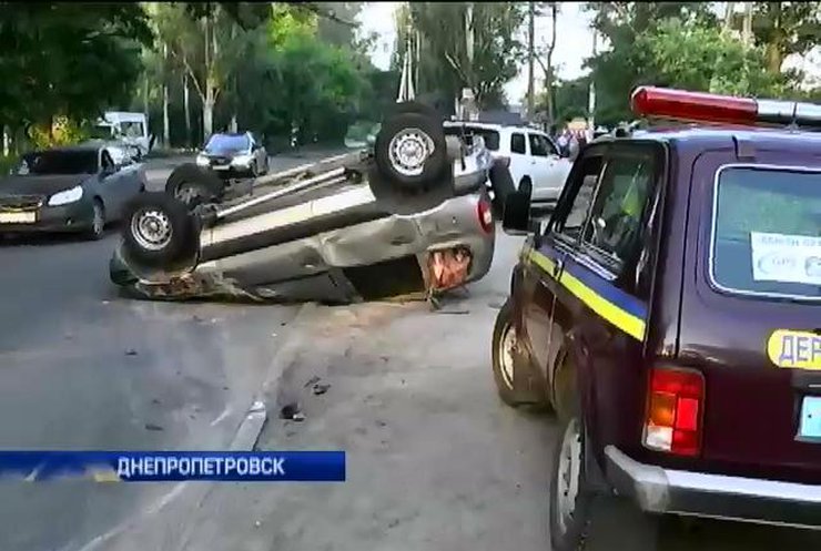 Экс-глава Севастополя Яцуба попал в резонансную аварию в Днепропетровске (видео)