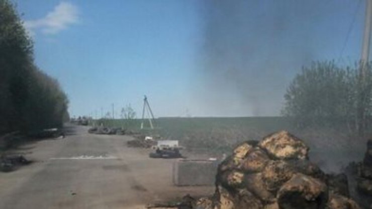Бои в Славянске: В городе проблемы со связью, водой и светом (фото)