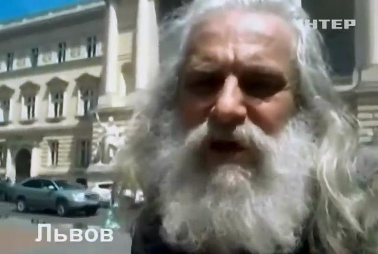 Украинцы - Порошенку: Нам очень важно, чтобы вы не стали вторым Януковичем (видео)