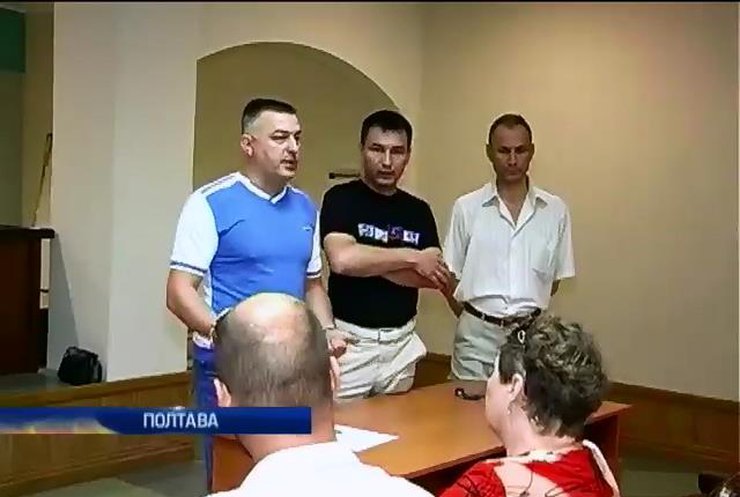 Отцы милиционеров Полтавы требуют вернуть их детей из Донбасса домой (видео)