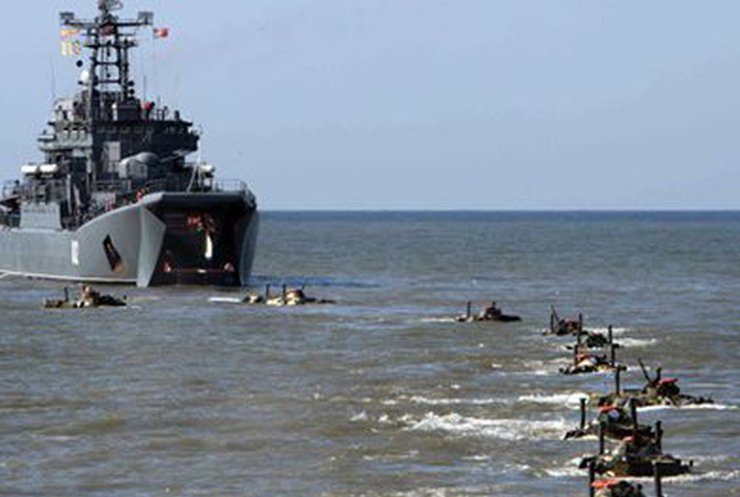 Россия одновременно с НАТО начала военные учения в Калининградской области (видео)
