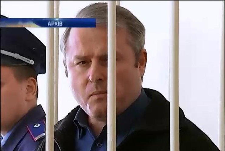 Яценюк вимагає оскаржити звільнення Лозинського