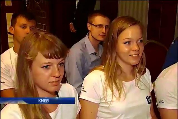Украинские студенты-авиаторы выиграли поездку на авиасалон в Великобритании