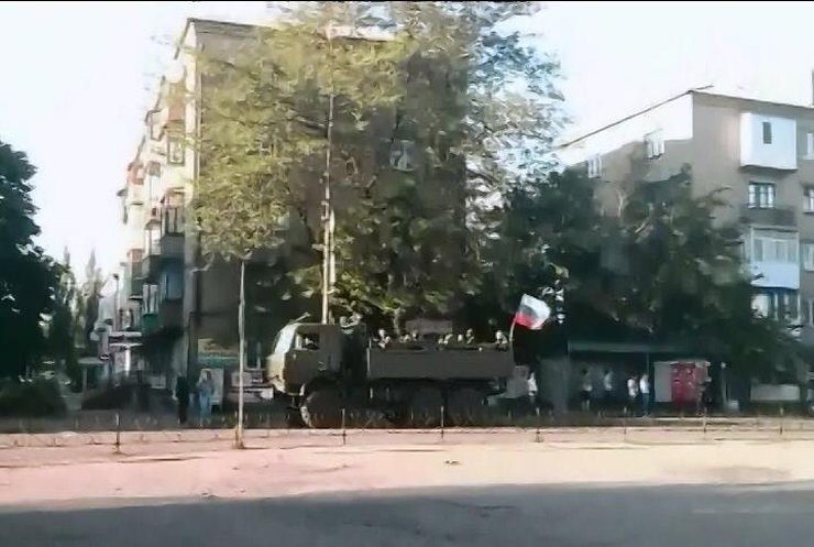 У Торезі обстріляли колону терористів