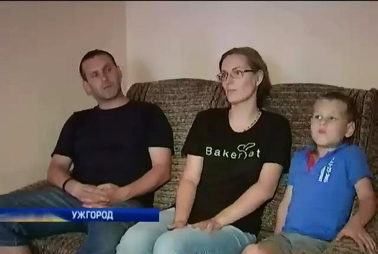 Біженці з Криму їдуть до Закарпаття (відео)