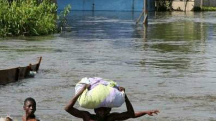 8 тысяч человек пострадали в ЮАР от сильного наводнения