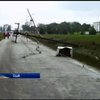 Два торнадо знищили містечко у США