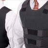 Двое жителей Львова продавали военным поддельные бронежилеты