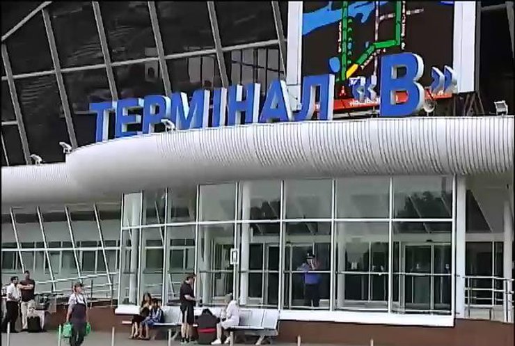 Прокуратура требует от МАУ погасить долг перед аэропортом "Борисполь"