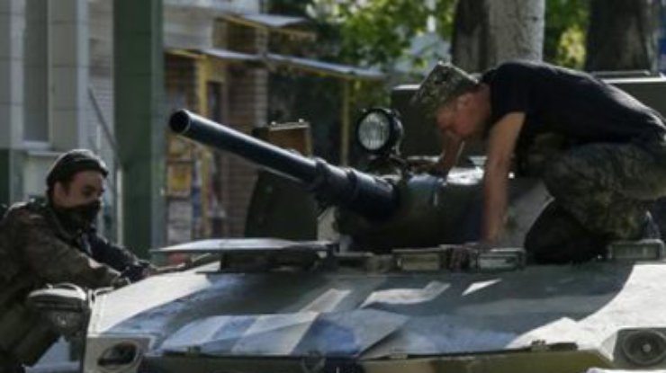В Донецке произошла перестрелка между террористами и якобы "Правым сектором" (фото)