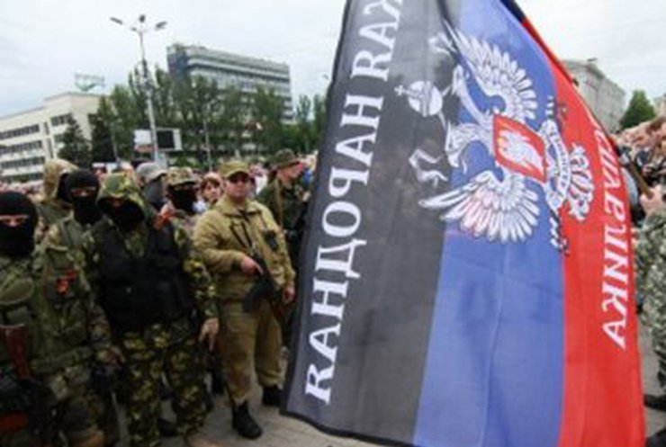 В Донецке боевики приняли присягу на верность "ДНР" (фото, видео)