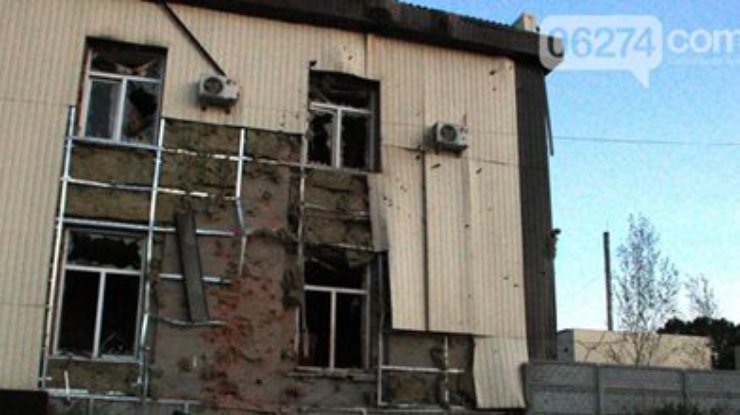 В Артемовске террористы обстреляли танковую базу, прикрываясь мирными жителями