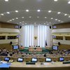 Совет Федерации отменил разрешение на ввод войск в Украину, но готов дать его снова (видео)