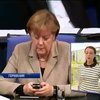 Ангела Меркель получила супер-телефон, защищенны от прослушки (видео)