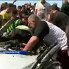 Солдати Ізраїля влучили снарядом у автомобіль з палестинцями (відео)