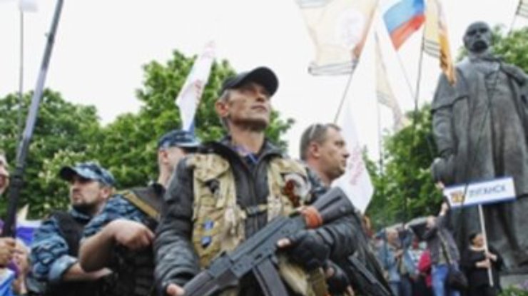 В Московской области, Пскове и Таганроге вребуют боевиков на Донбасс (видео)