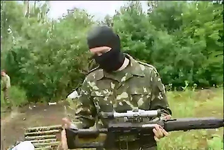 Российское оружие в Украине: Танк, "Шмель" и новейшая винтовка Драгунова (видео)