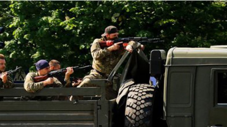 Террористы близ Славянска и Авдеевки из минометов обстреливают военных Украины