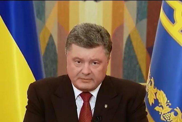 Порошенко наказав наступати на терористів, щоб припинити мародерства і знущання (відео)