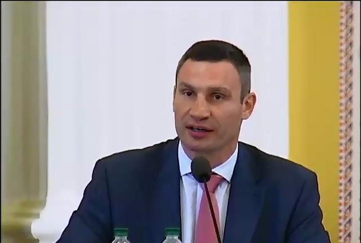 Кличко обещает бедным киевлянам льготную цену за воду и тепло (видео)