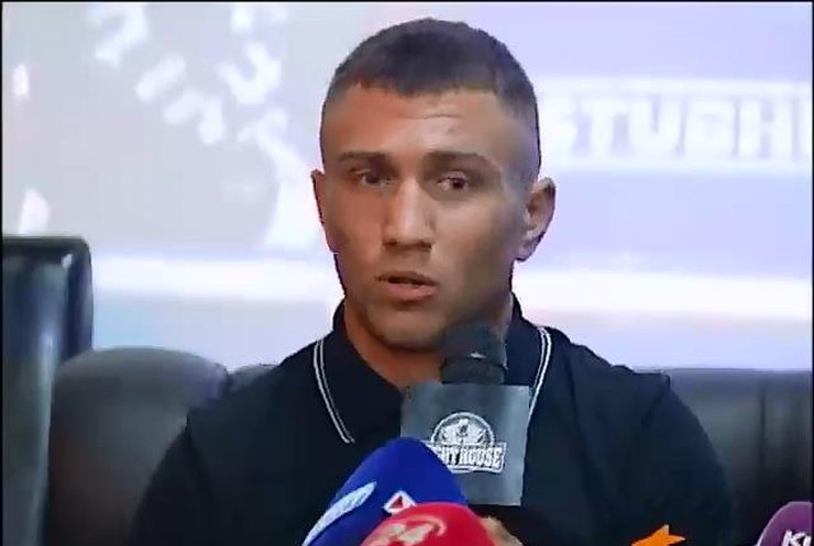 Василь Ломаченко розповів подробиці бою з Гері Расселом