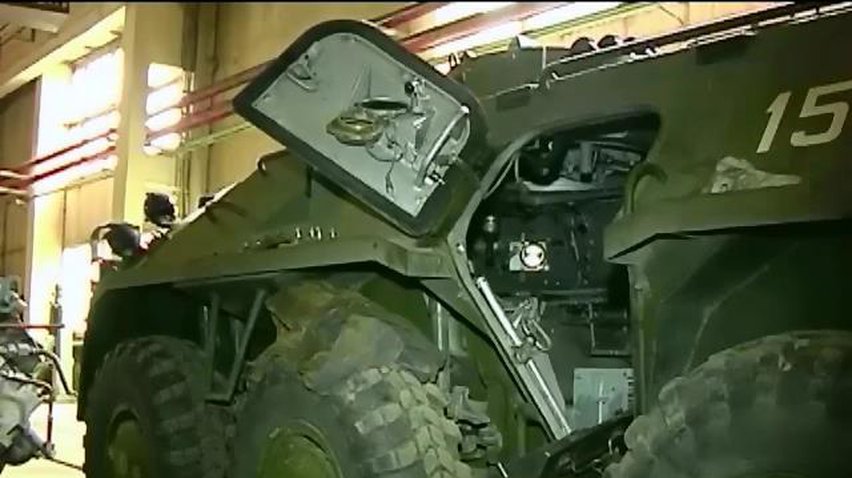 Львовяне восстанавливают военную технику как для себя