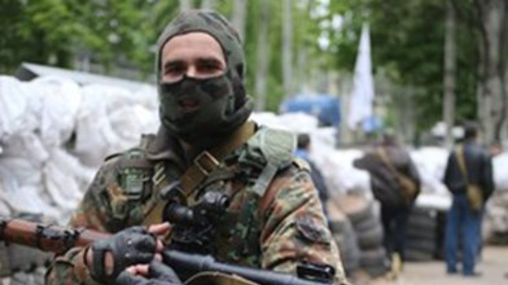 В Донецке боевики размещаются в ранее захваченных зданиях