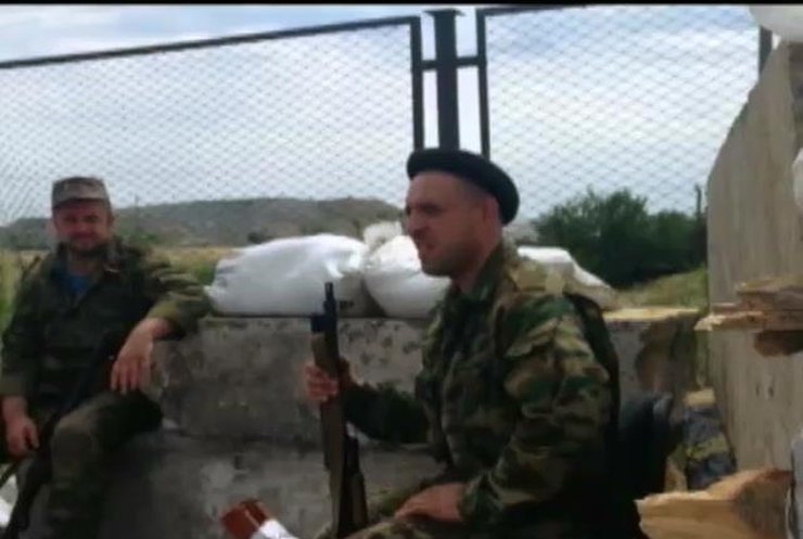 У прикордонних містах Ростовської області жителі чують вибухи та бояться виходити з дому (відео)
