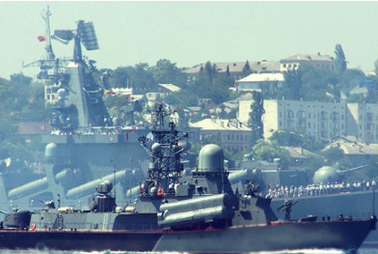 Россія відповіла НАТІвським кораблям у Чорному морі своїм флотом та навчаннями