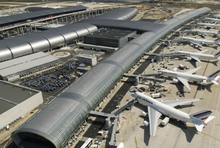 У французьких аеропортах посилили заходи безпеки на прямих рейсах до США