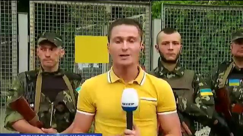 На обстрел пограничников из лодки в Мариуполе ответят жесткой зачисткой (видео)