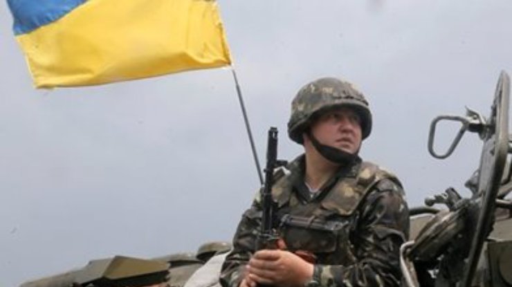 Военные очистили от боевиков Артемовск и Дружковку: над городами подняли флаги Украины (фото)