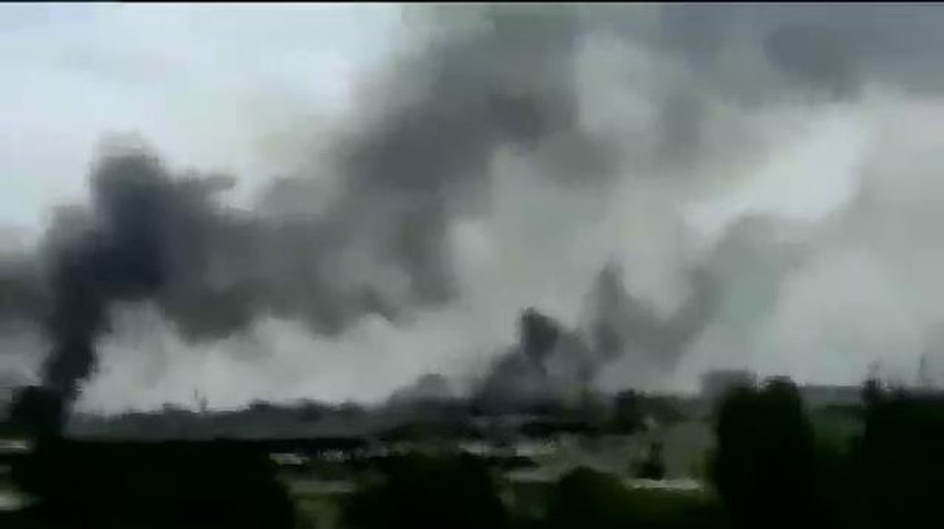 В Луганске слышны взрывы, но мэр призывает к спокойствию (видео)