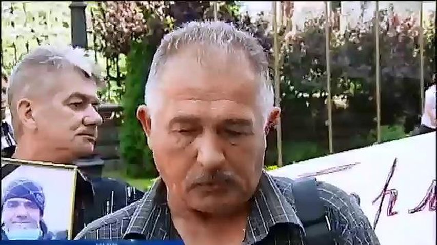 Рідні загиблих на Майдані вимагають присвоєння Героїв України "Небесній сотні"