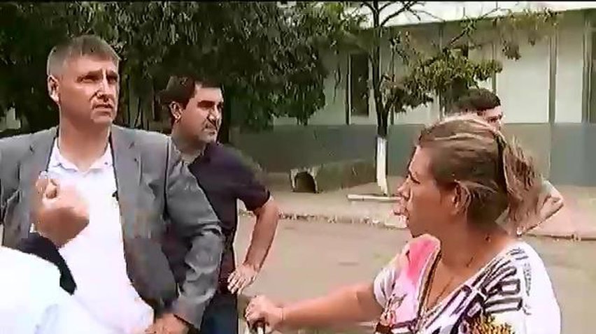 В освобожденном Славянске жители жалуются на недостаток гуманитарной помощи