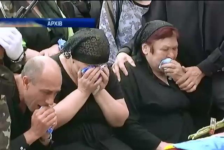 Сім'ям загиблих військових Кабмін виплатить по 609 тисяч гривень