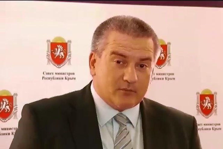 Аксьонов закликає Джемілева змінити риторику і не бути американським диверсантом