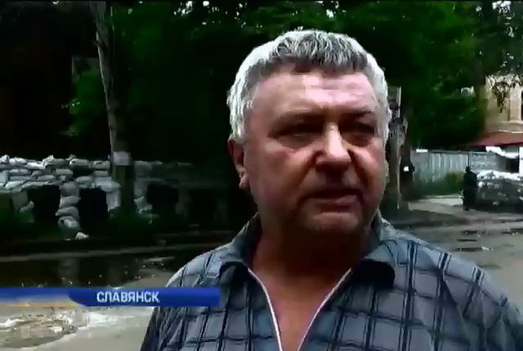 Почтальоны Славянска начали разносить пенсии по домам (видео)