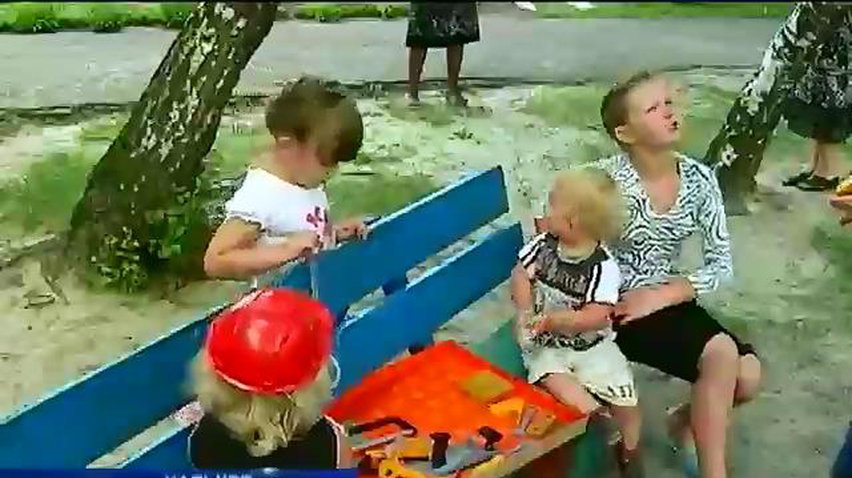 Детей Красного Лимана не могут отдать родственникам из-за уничтоженных баз данных (видео)