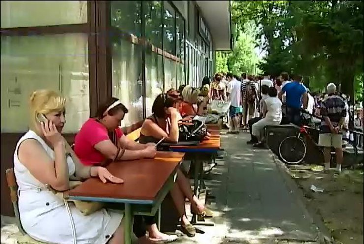 Вступна кампанія почалась: Абітурієнтам дозволено звертатися одразу до п'яти вишів