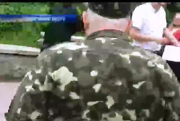 В Черновцах сотрудник военкомата требовал взятку у призывника