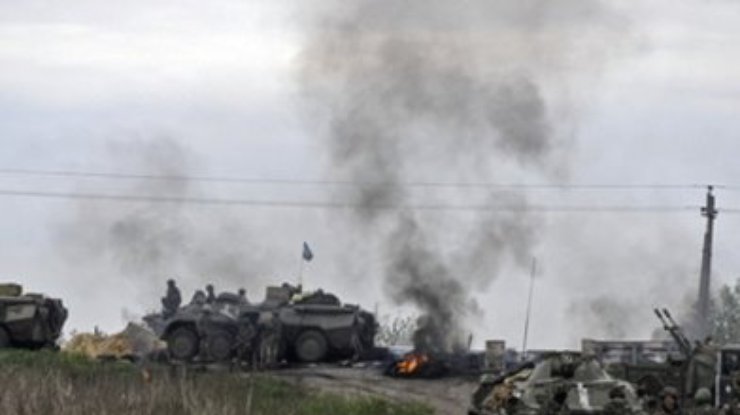 Военных из-под Зеленополья пытаются выбить для проезда техники из России