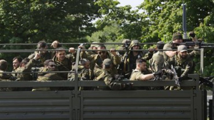 Террористы катаются по Донецку на грузовике и минометом обстреливают жилые кварталы