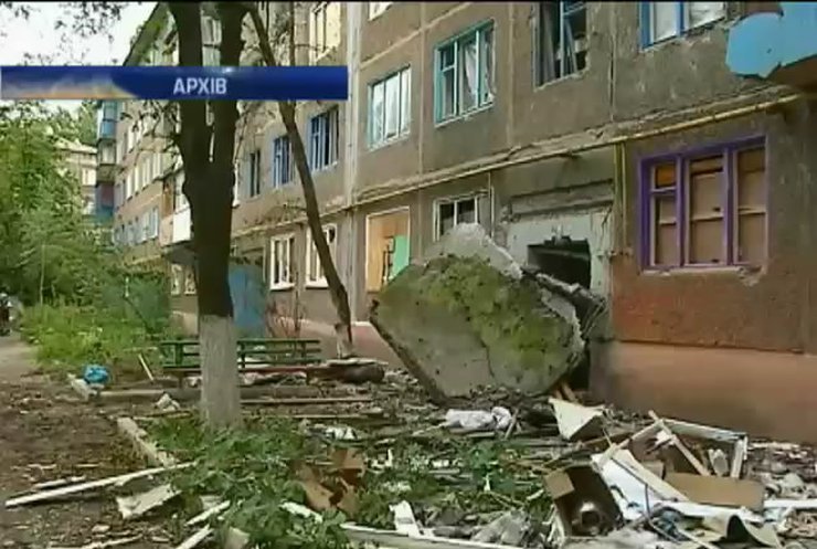 Комунальники відновлюють вуличне освітлення у Слов'янську