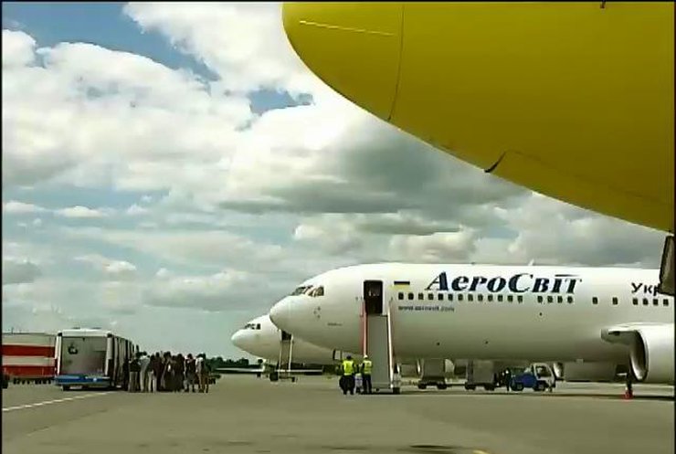 Крах компании "Аэросвит" оставил без зарплаты ее сотрудников (видео)