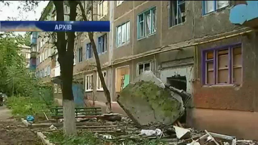 Комунальники відновлюють вуличне освітлення у Слов'янську