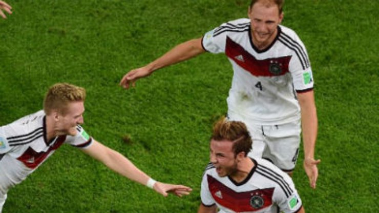 Германия в четвертый раз выиграла чемпионат мира по футболу