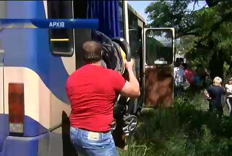 На Донеччині працюють цілодобові  транзитні пункти для біженців