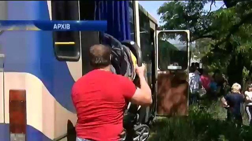 На Донеччині працюють цілодобові  транзитні пункти для біженців