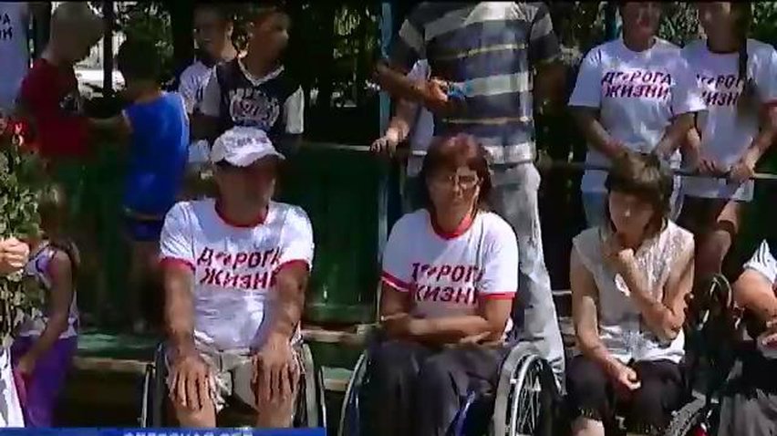 Волонтеры просят государство обеспечить защитой переселенцев из зоны АТО